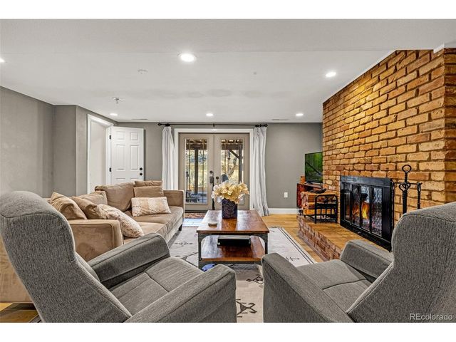 2116 Woodburn, Colorado Springs, CO 80906