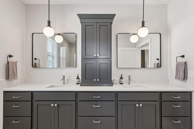 3101 162nd Street, Urbandale, IA 50323