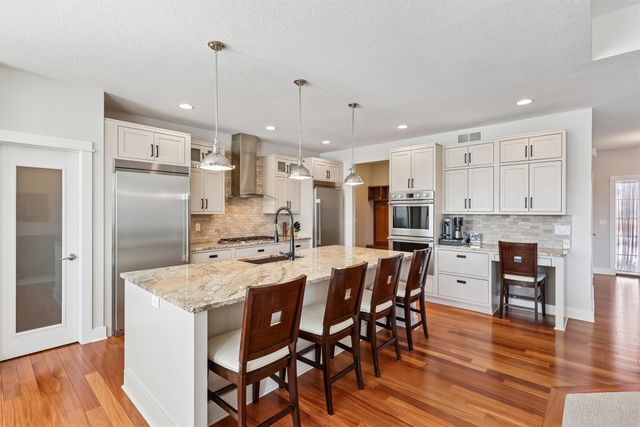 3101 162nd Street, Urbandale, IA 50323