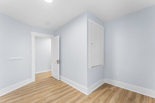 53 Woodbine St, Chelmsford, MA 01824