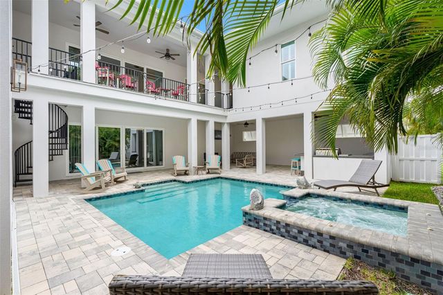 124 FOREST HILLS DRIVE, Redington Shores, FL 33708