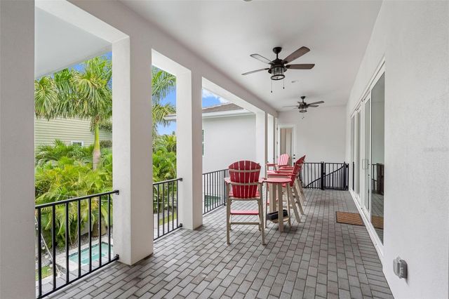 124 FOREST HILLS DRIVE, Redington Shores, FL 33708