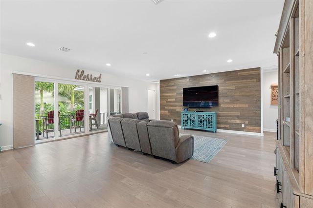 124 FOREST HILLS DRIVE, Redington Shores, FL 33708