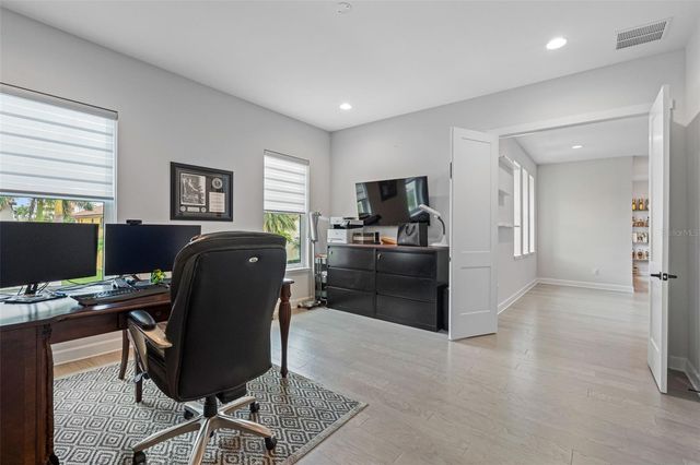 124 FOREST HILLS DRIVE, Redington Shores, FL 33708