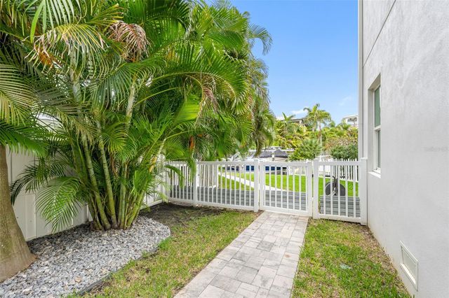 124 FOREST HILLS DRIVE, Redington Shores, FL 33708