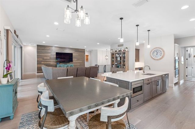 124 FOREST HILLS DRIVE, Redington Shores, FL 33708