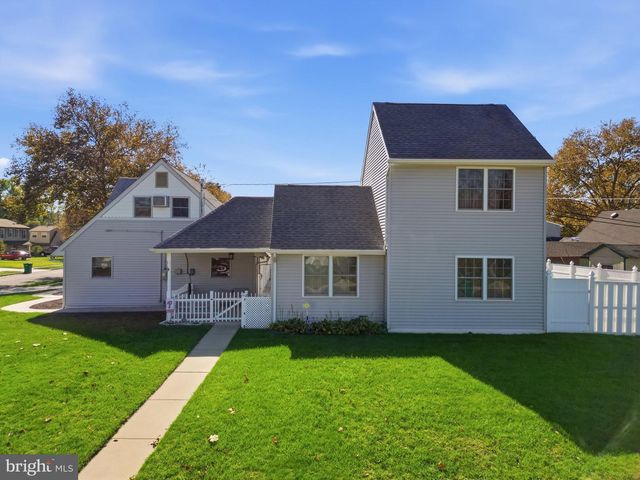 49 NECTAR LN, Levittown, PA 19054