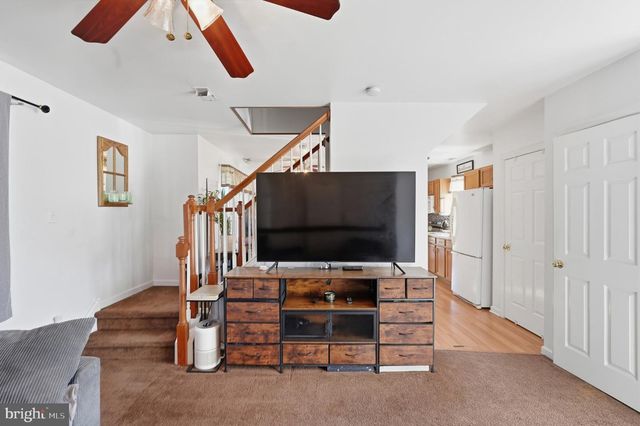 49 NECTAR LN, Levittown, PA 19054