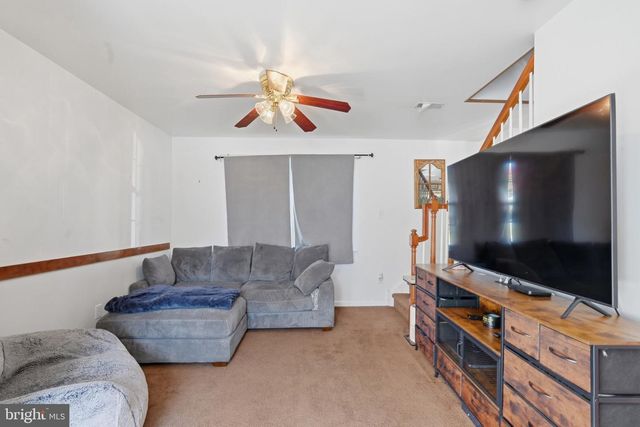 49 NECTAR LN, Levittown, PA 19054