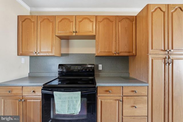 49 NECTAR LN, Levittown, PA 19054