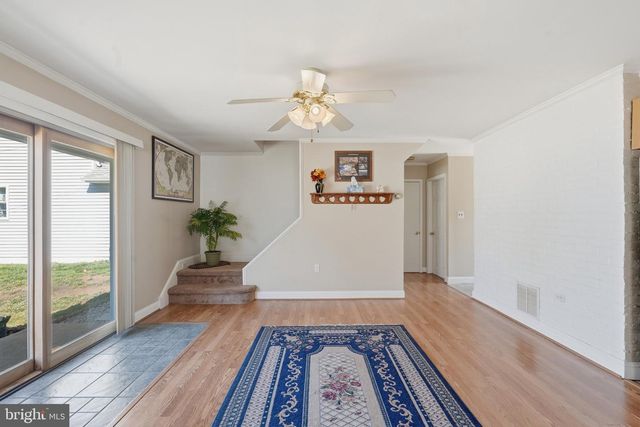 49 NECTAR LN, Levittown, PA 19054