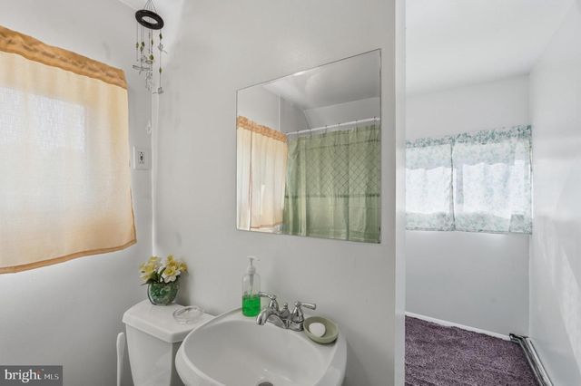 49 NECTAR LN, Levittown, PA 19054