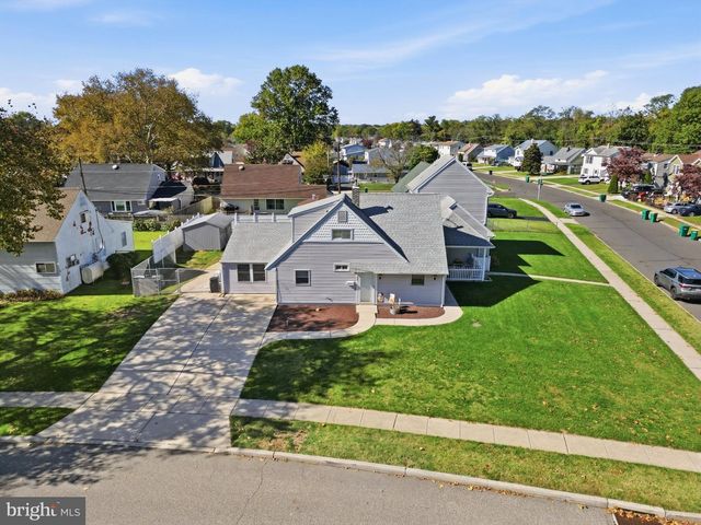 49 NECTAR LN, Levittown, PA 19054