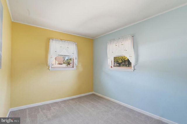 49 NECTAR LN, Levittown, PA 19054