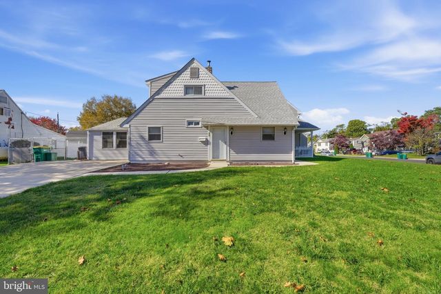 49 NECTAR LN, Levittown, PA 19054
