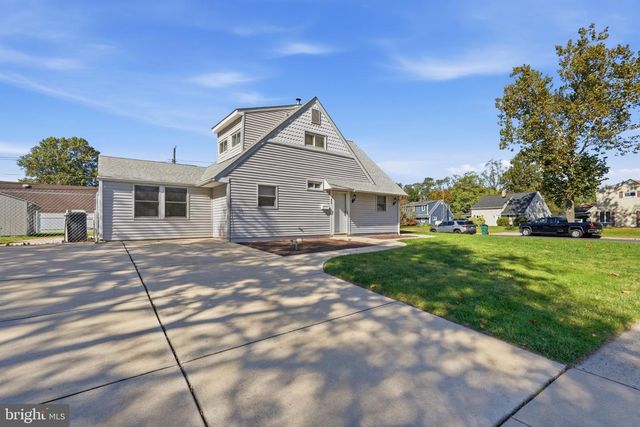 49 NECTAR LN, Levittown, PA 19054