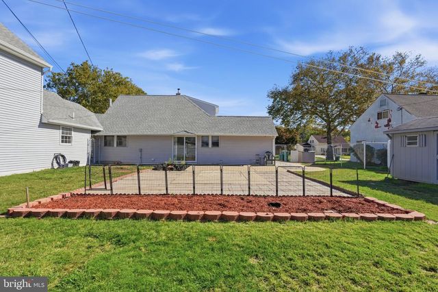 49 NECTAR LN, Levittown, PA 19054