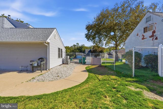 49 NECTAR LN, Levittown, PA 19054