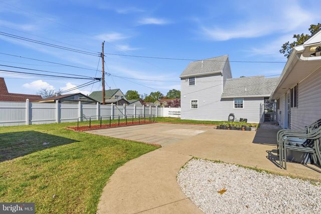 49 NECTAR LN, Levittown, PA 19054