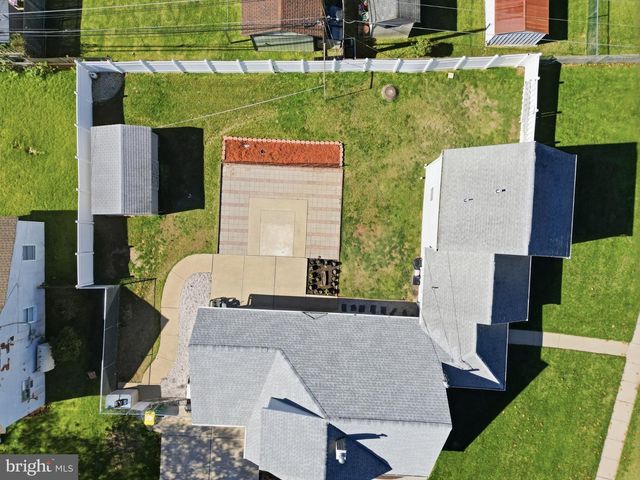 49 NECTAR LN, Levittown, PA 19054