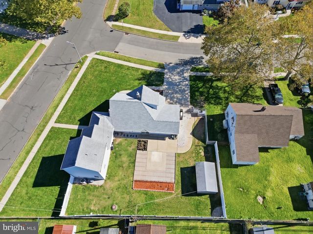 49 NECTAR LN, Levittown, PA 19054