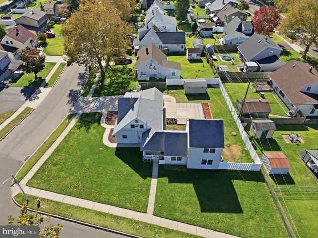 49 NECTAR LN, Levittown, PA 19054