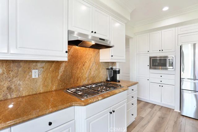 2695 N Promontory, Orange, CA 92867