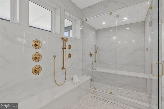 1101 CLOVER DR, Mclean, VA 22101