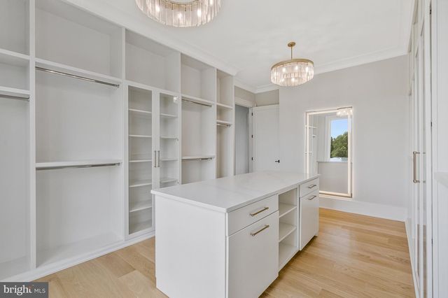 1101 CLOVER DR, Mclean, VA 22101