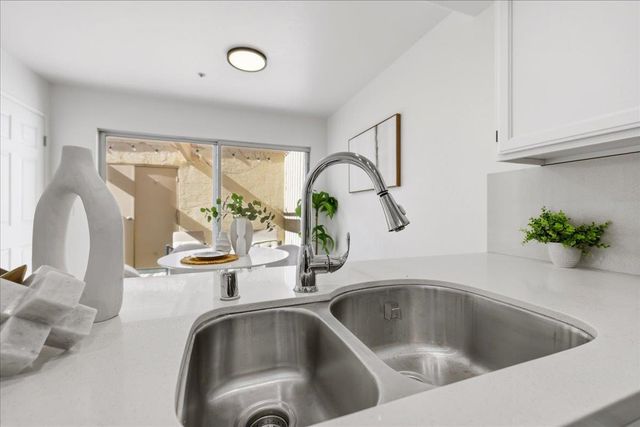 410 Galleria Drive 6, San Jose, CA 95134