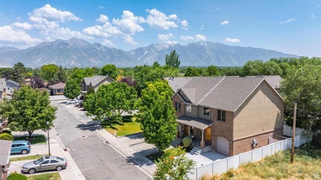 72 E 7320 S, Midvale, UT 84047