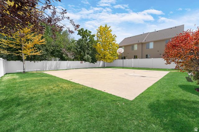 72 E 7320 S, Midvale, UT 84047