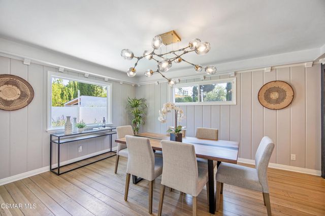 23649 Aetna Street, Woodland Hills, CA 91367