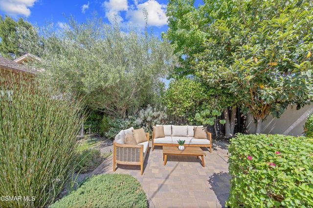 23649 Aetna Street, Woodland Hills, CA 91367