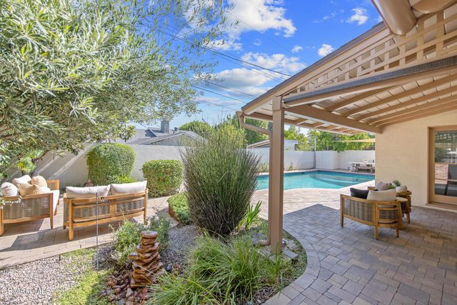 23649 Aetna Street, Woodland Hills, CA 91367