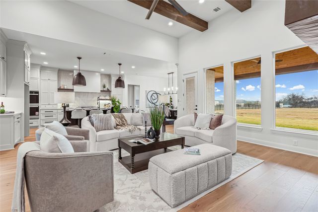 1100 Beginnings Drive, Granbury, TX 76049