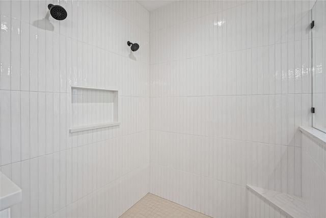 1100 Beginnings Drive, Granbury, TX 76049