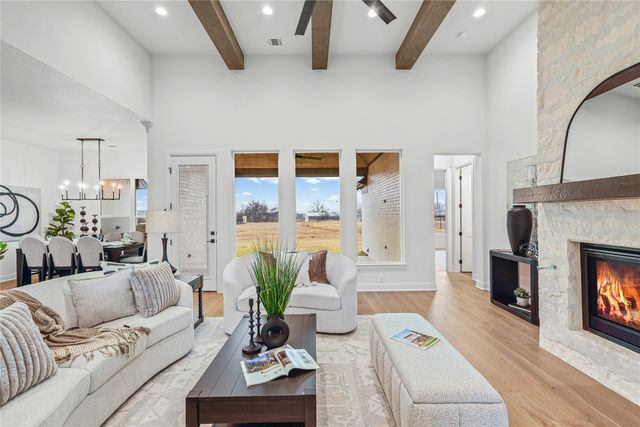 1100 Beginnings Drive, Granbury, TX 76049