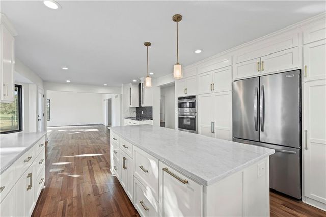 14565 Gardner Road, Gardner, KS 66030