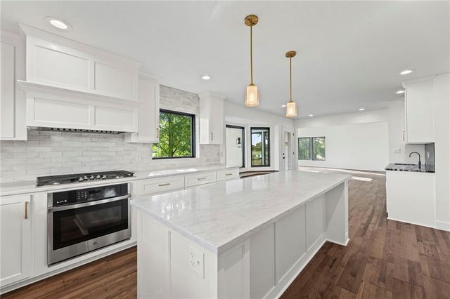 14565 Gardner Road, Gardner, KS 66030