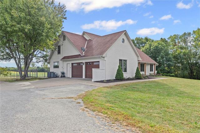 14565 Gardner Road, Gardner, KS 66030