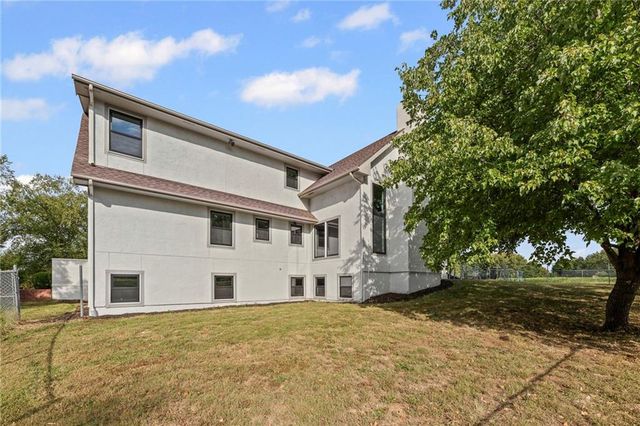 14565 Gardner Road, Gardner, KS 66030