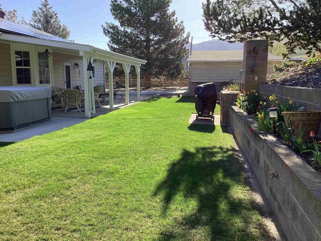 3697 F Road, Palisade, CO 81526