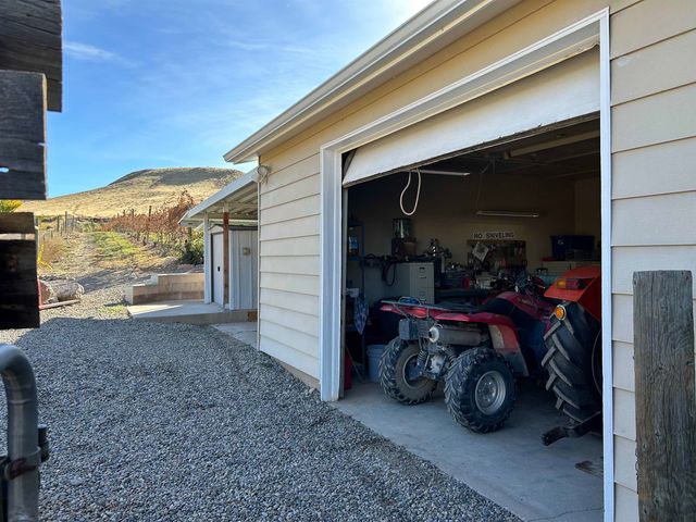 3697 F Road, Palisade, CO 81526
