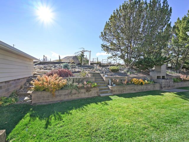 3697 F Road, Palisade, CO 81526