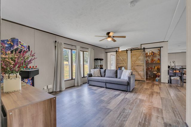 175 Lone Oak Dr, Rickman, TN 38580