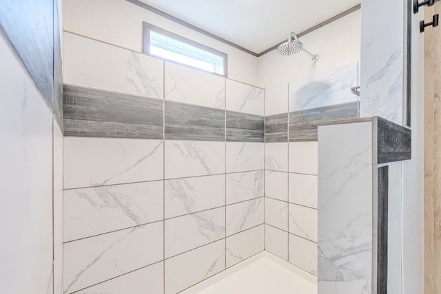 175 Lone Oak Dr, Rickman, TN 38580