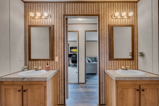 175 Lone Oak Dr, Rickman, TN 38580