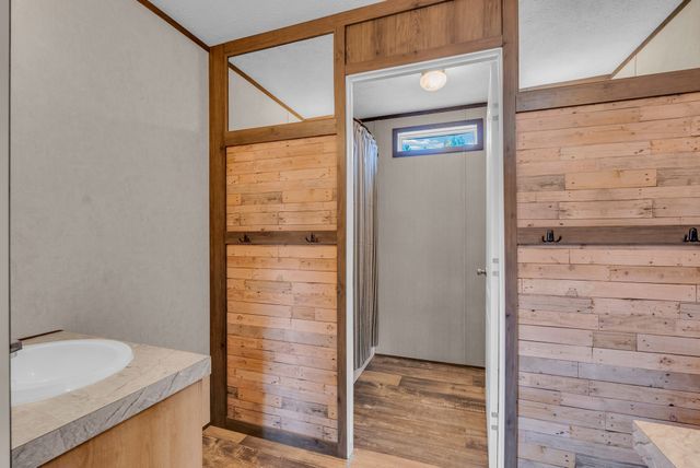 175 Lone Oak Dr, Rickman, TN 38580