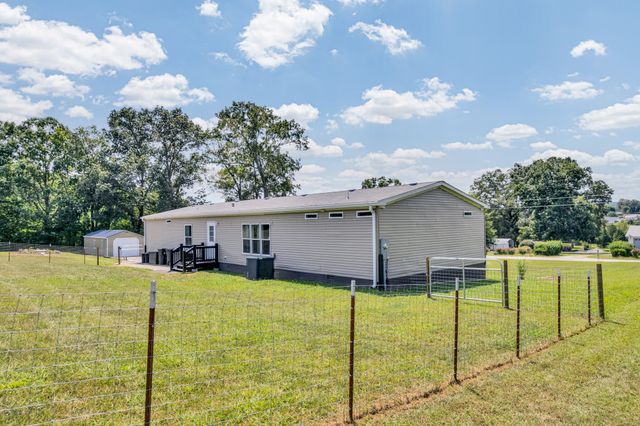 175 Lone Oak Dr, Rickman, TN 38580